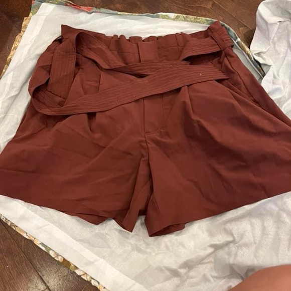 Athleta Pants - Athleta shorts